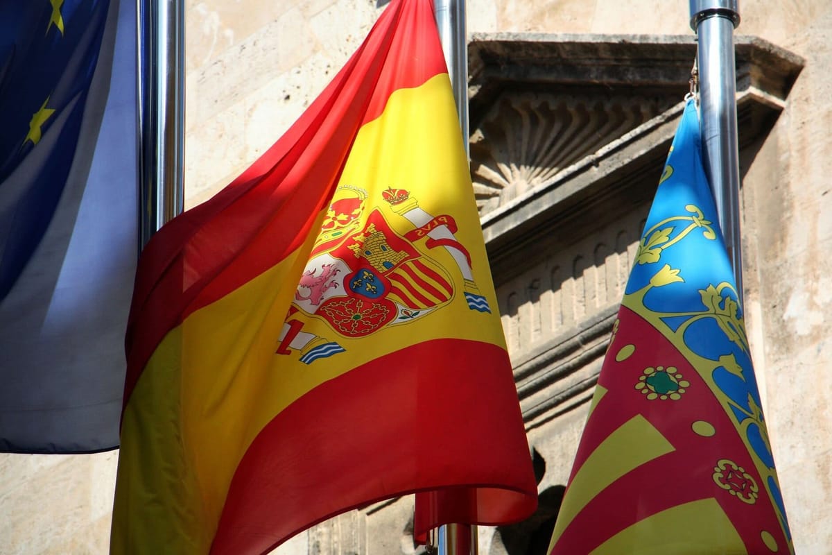 9 October and the Mocadorà: the Costa Blanca's regional day, decoded