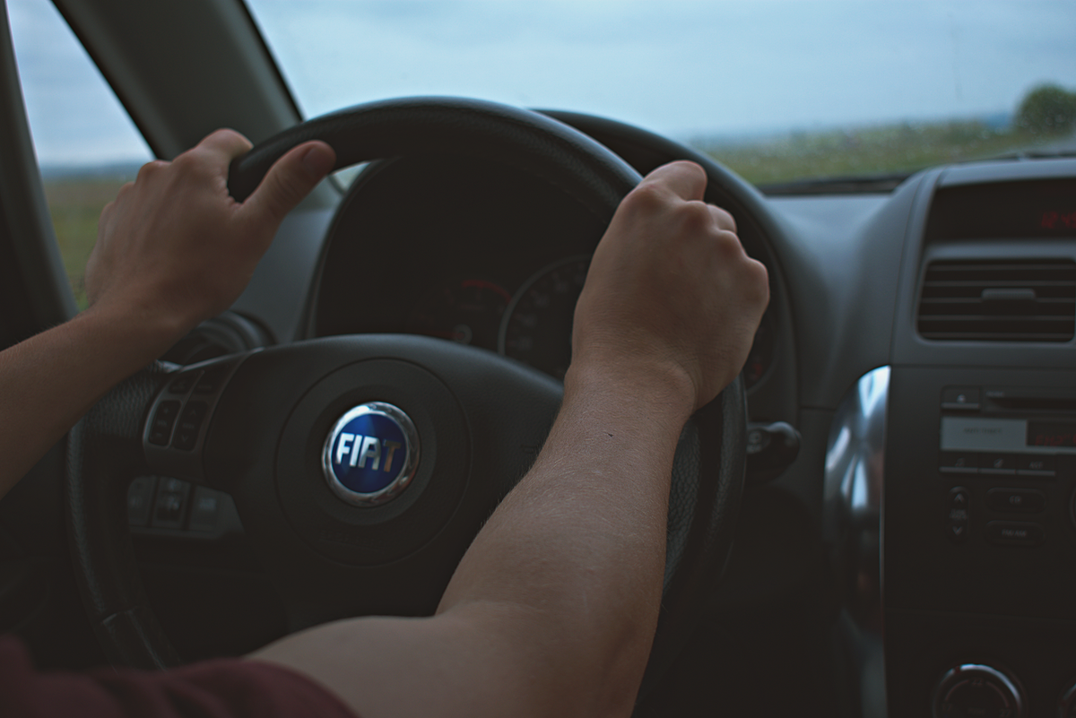 Permis de conduire français sur la Costa Blanca : rouler, enregistrer, échanger