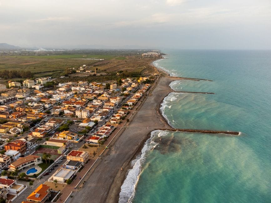 Puig und Bravo heiraten in Oliva am 12. September am Meer