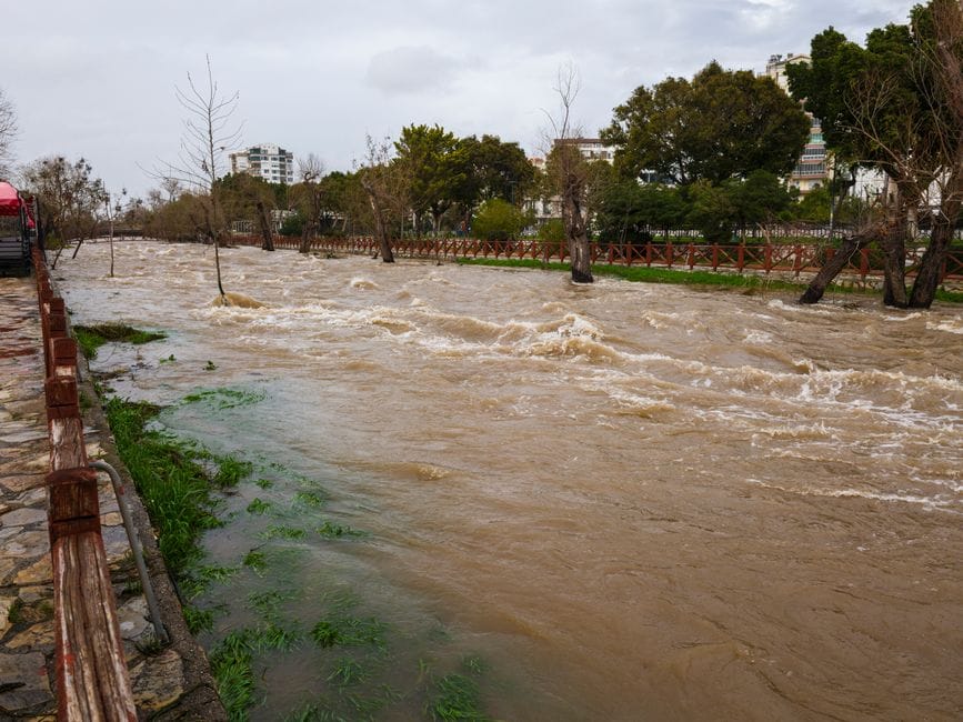 Calp nettoie 530 avaloirs avant les pluies d'automne