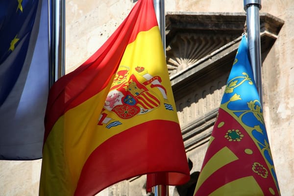 9 October and the Mocadorà: the Costa Blanca's regional day, decoded