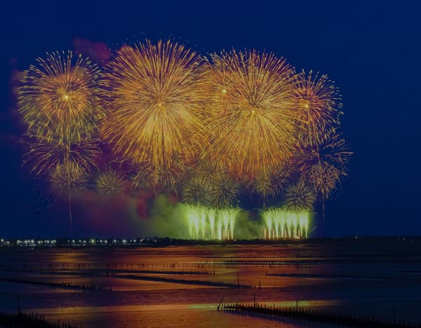 Que faire sur la Costa Blanca en août 2026 : le mois du feu, d'Elche à Altea
