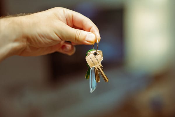 Louer un appartement sur la Costa Blanca : le guide pour ne pas te faire avoir