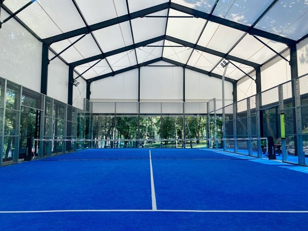 Où jouer au padel sur la Costa Blanca (et se faire des amis) ?