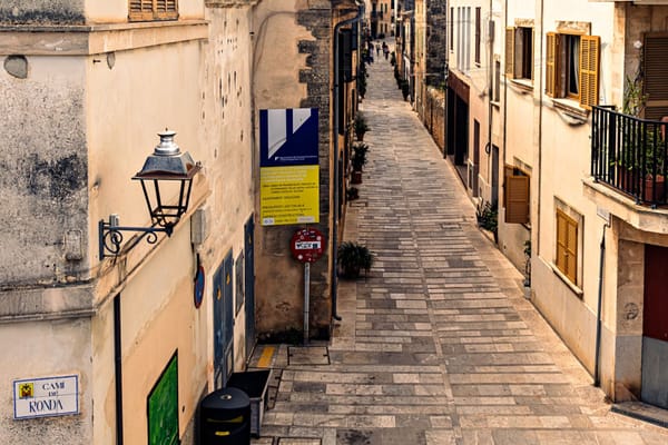Valencian: should you learn it when you live on the Costa Blanca?